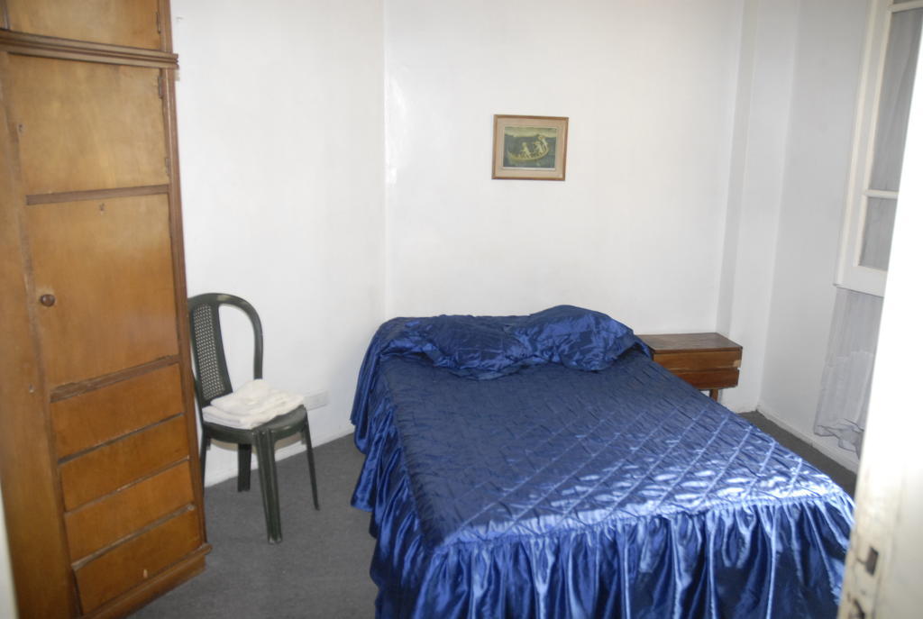 Hotel Aries Buenos Aires Quarto foto